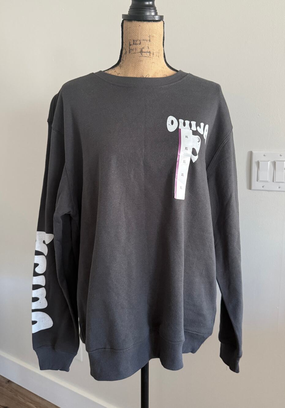 Ouija Sweater Gray Women’s Size XL Halloween